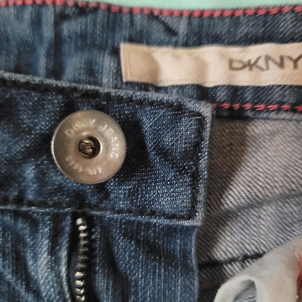 Jeans - Picture 8 of 9